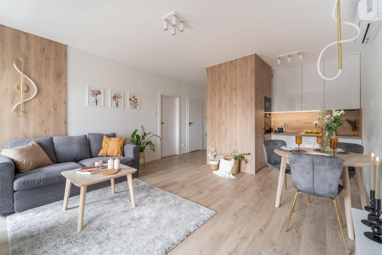 Apartament Kameralis Old Town - Klimatyzacja - Balkon - Winda Elblag Bagian luar foto